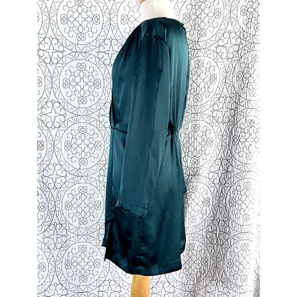 Dynamite Dress Emerald Green Long Sleeved Satin Women's L - Picture 2 of 8